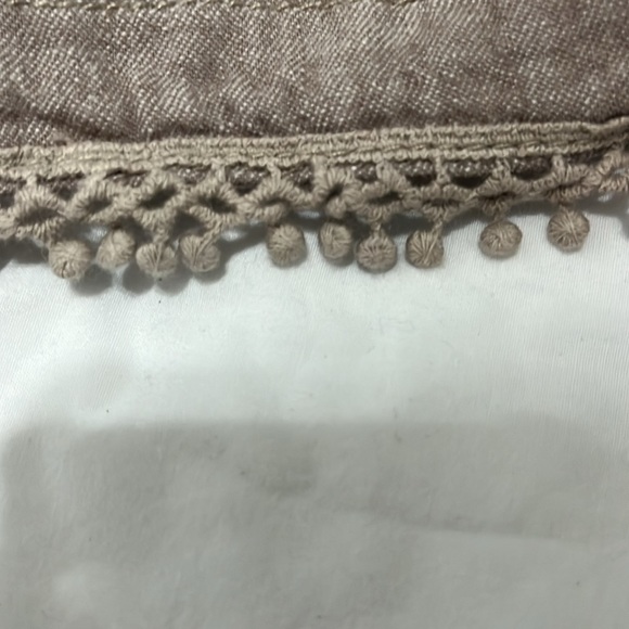 Democracy soft shorts, drawstring and pompom hem detailing - Picture 3 of 3